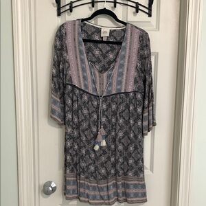 Knox Rose Gray and Pink 3/4 Sleeve V-Neck Sundress
